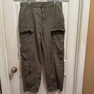 Women’s Olive Cargo Pants